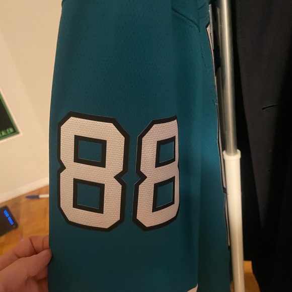 Brent Burns SJ Home Jersey-Fanatics (L) MINT conditon - Picture 5 of 8